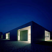 Communications Wing of the Tokyo University of Science, Chiba, 2005